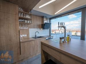 Pronájem kanceláře, Praha - Nusle, 5. května, 1 m2