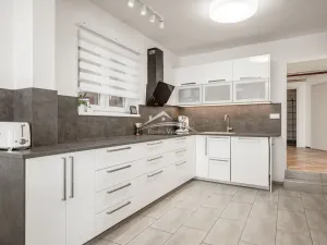 Prodej rodinného domu, Šimanov, 480 m2
