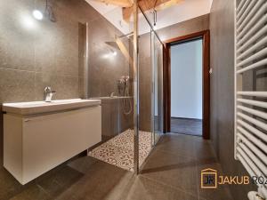 Prodej rodinného domu, Horní Maršov, 483 m2