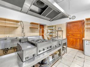 Prodej činžovního domu, Nový Bor, nám. Míru, 507 m2