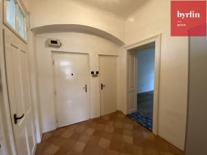 Pronájem bytu 2+1, Opava, Horovo náměstí, 79 m2