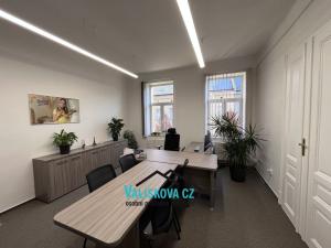 Pronájem kanceláře, Kroměříž, Kollárova, 93 m2