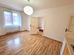 Pronájem bytu 2+kk, Praha - Košíře, Cetyňská, 49 m2