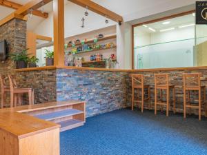 Pronájem kanceláře, Buštěhrad, Náměstí, 576 m2