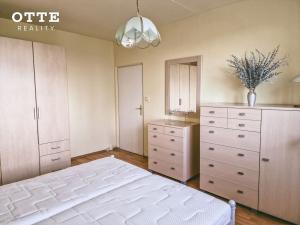 Prodej bytu 3+1, Plzeň, Macháčkova, 69 m2