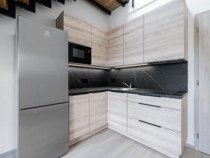 Pronájem bytu 2+kk, Praha - Hlubočepy, Na Zlíchově, 38 m2