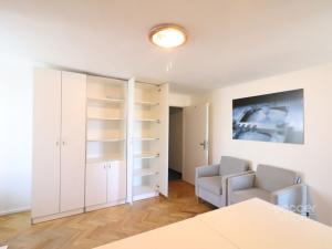 Pronájem kanceláře, Praha - Bubeneč, Na Zátorce, 27 m2