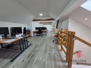 Pronájem atypického bytu, Praha - Nusle, Sinkulova, 141 m2