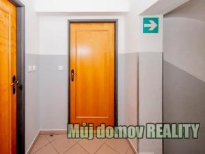 Pronájem bytu 2+kk, Praha - Smíchov, U Santošky, 50 m2
