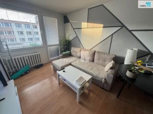 Pronájem bytu 2+kk, Praha - Modřany, K Vystrkovu, 53 m2