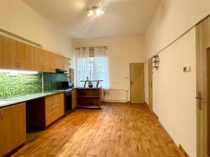 Prodej bytu 3+1, Cheb, Valdštejnova, 82 m2