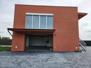 Pronájem skladu, Praha, Všetatská, 146 m2