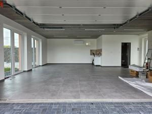 Pronájem skladu, Praha, Všetatská, 146 m2