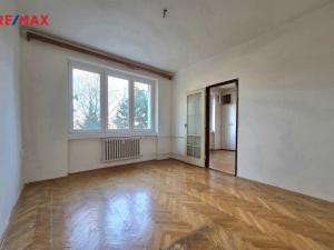 Prodej bytu 2+1, Praha - Suchdol, Kamýcká, 48 m2