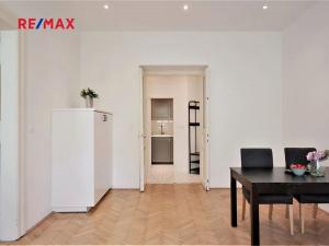 Pronájem bytu 3+kk, Praha - Karlín, Křižíkova, 75 m2