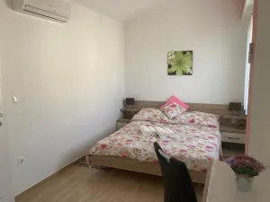 Prodej rodinného domu, Poniklá, 220 m2