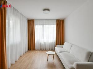 Pronájem bytu 2+kk, Praha - Vinohrady, Perucká, 45 m2