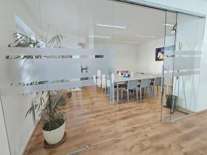 Pronájem kanceláře, Praha - Nové Město, Politických vězňů, 110 m2