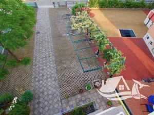 Prodej vícegeneračního domu, Vodice, Chorvatsko, 1230 m2