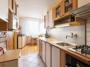 Pronájem bytu 3+1, Brno - Kohoutovice, Axmanova, 73 m2