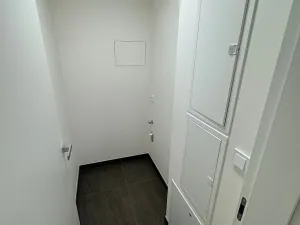 Pronájem bytu 2+kk, Praha, V třešňovce, 57 m2