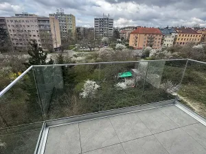 Pronájem bytu 2+kk, Praha, V třešňovce, 57 m2