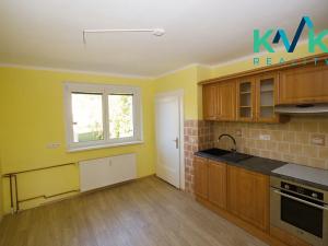 Prodej bytu 4+1, Ostrov, Lipová, 125 m2