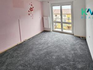 Prodej bytu 4+1, Ostrov, Lipová, 125 m2