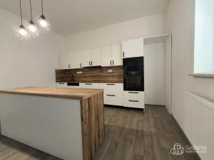 Pronájem bytu 3+1, Sokolov, Nádražní, 100 m2