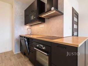 Pronájem bytu 2+kk, Uherské Hradiště, Jabloňová, 56 m2