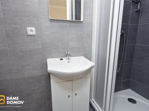 Pronájem bytu 1+kk, Zlín - Prštné, L. Váchy, 22 m2