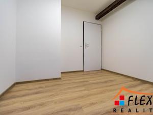 Pronájem bytu 1+1, Opava - Předměstí, Těšínská, 41 m2