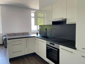 Prodej bytu 1+kk, Náchod, Na Letné, 42 m2