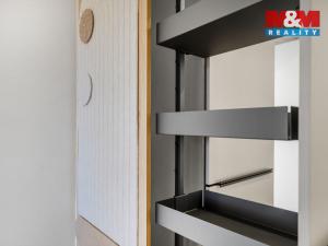 Prodej bytu 3+1, Děčín - Děčín III-Staré Město, Jezdecká, 60 m2