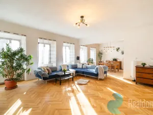 Prodej vícegeneračního domu, Trhové Sviny, Žižkovo náměstí, 340 m2