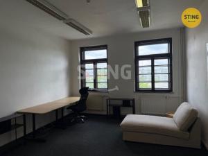 Pronájem kanceláře, Frýdek-Místek, Zámecké nám., 25 m2