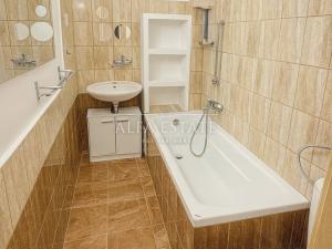 Prodej bytu 3+kk, Karlovy Vary - Drahovice, Vítězná, 75 m2