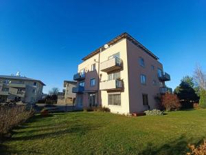 Pronájem bytu 2+kk, Praha - Kolovraty, Preislerova, 55 m2