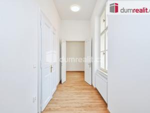 Pronájem kanceláře, Praha - Nové Město, Národní, 113 m2