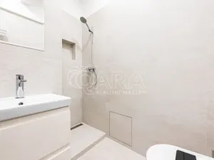 Pronájem bytu 1+kk, Praha - Holešovice, Komunardů, 34 m2