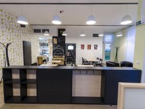 Pronájem restaurace, Praha - Čakovice, Theinova, 187 m2