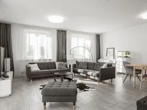 Prodej komerční nemovitosti, Šimanov, 480 m2