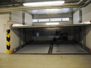 Pronájem garážového stání, Praha - Vršovice, Přípotoční, 15 m2