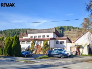 Prodej ubytování, Velké Karlovice, 1770 m2