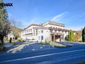 Prodej ubytování, Velké Karlovice, 1770 m2