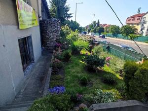 Prodej podílu rodinného domu, Praha, Hornoměcholupská, 240 m2