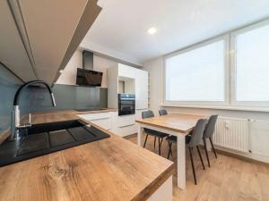 Prodej bytu 2+1, Frýdek-Místek, K Hájku, 63 m2