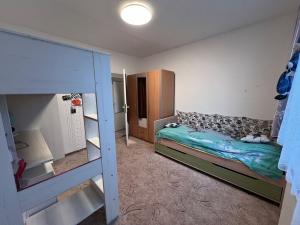 Prodej bytu 3+1, Pardubice, Bartoňova, 64 m2