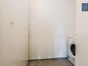 Prodej bytu 3+1, Praha - Újezd nad Lesy, Žárovická, 68 m2