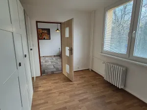 Pronájem bytu 1+1, Teplice, Pod Doubravkou, 36 m2